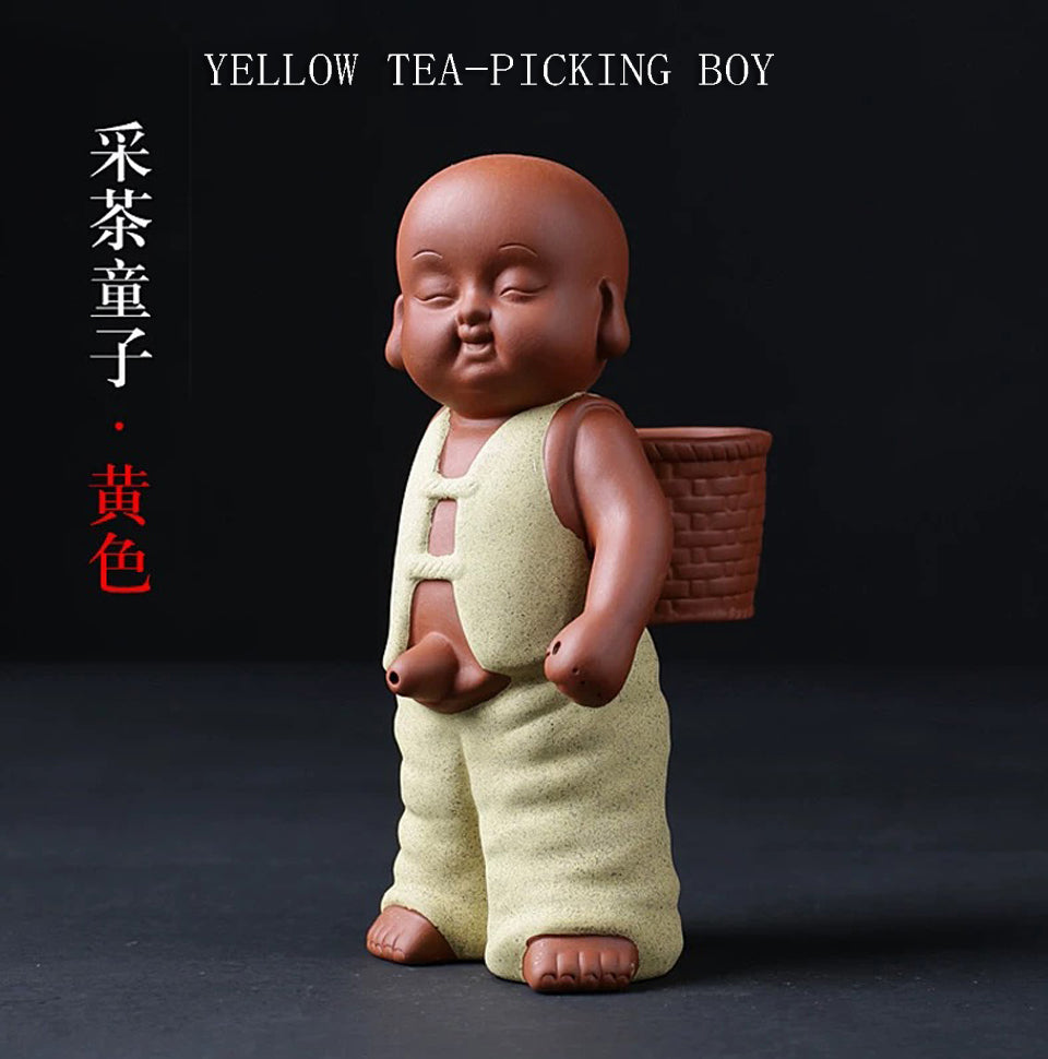 Tea pet>YELLOW TEA-PICKING BOY ,PEEING DOLL!