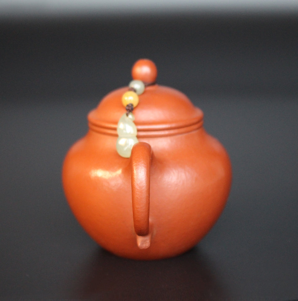 Teaware:Small purple clay pot with jade pendant