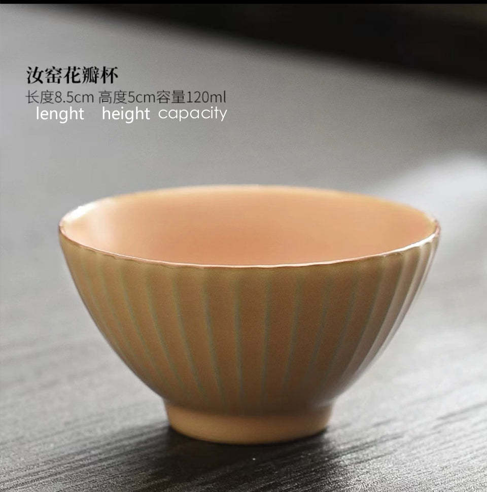 Teaware>teacup>Petal - shaped Cup of Ru Kiln